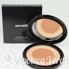 Polvo compacto bronceador e iluminador Bronzing Veil 02 Bronze Intense de Sensilis 20g